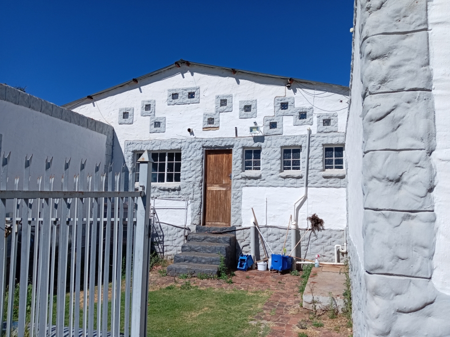 11 Bedroom Property for Sale in De Wildt North West